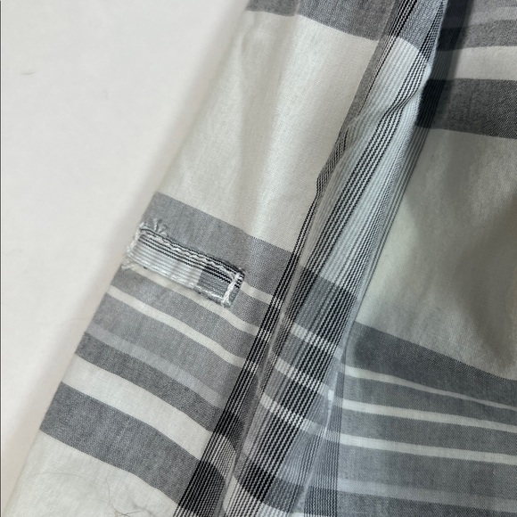 Inc Gray Plaid Men's Shirt size L - Picture 4 of 4